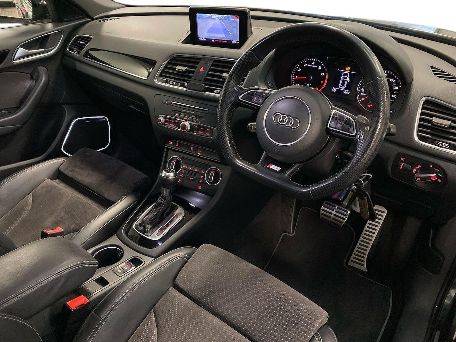 Used Audi Q3 2018 for sale - 77745136: Photo 15