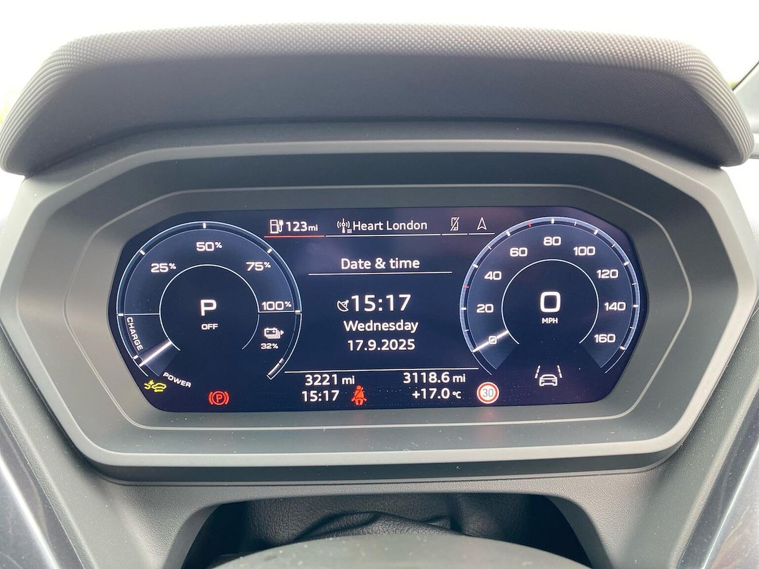 Used Audi Q4 e-tron 2025 for sale - 75994971: Photo 10