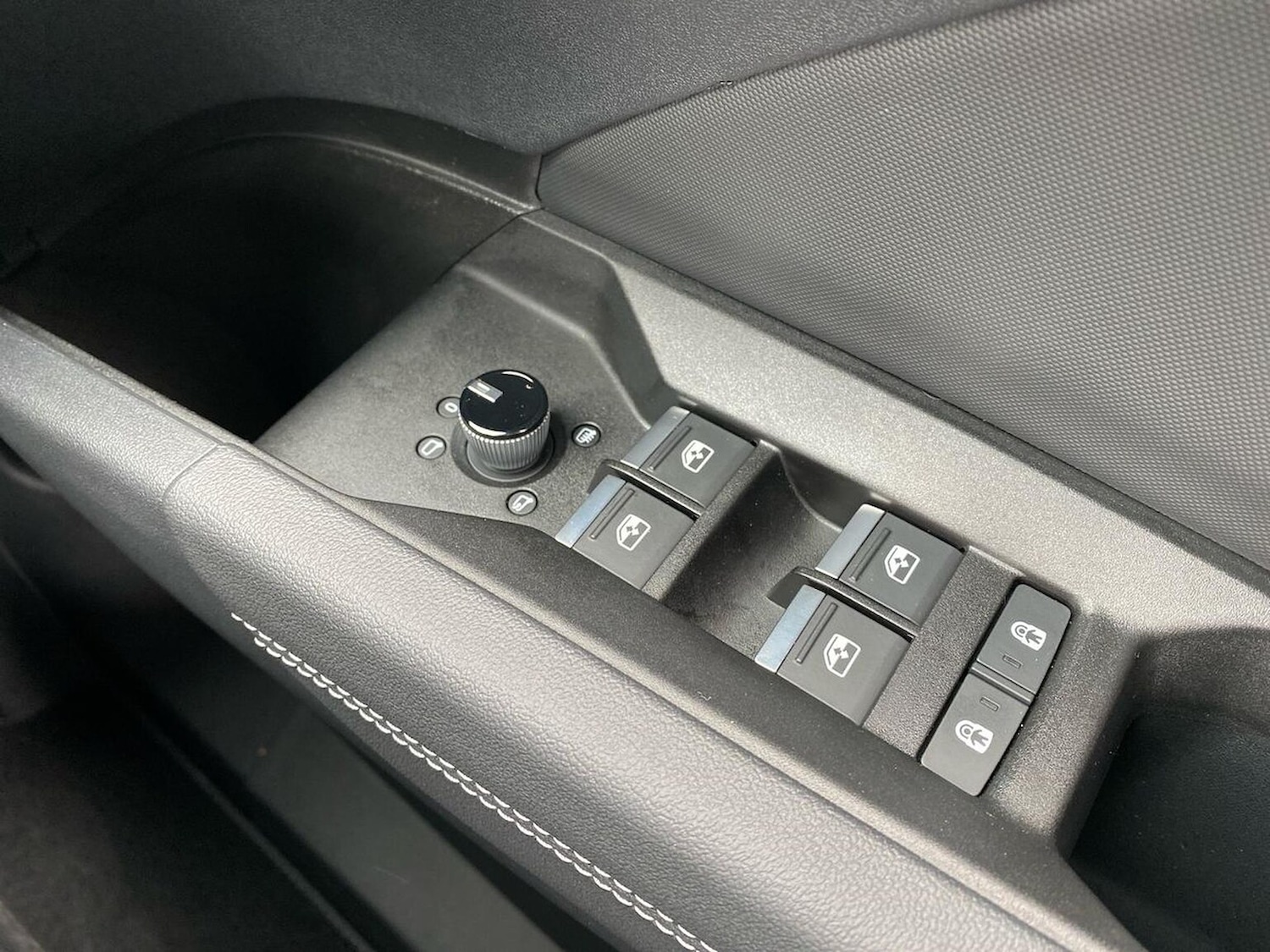 Used Audi Q4 e-tron 2025 for sale - 75994971: Photo 21