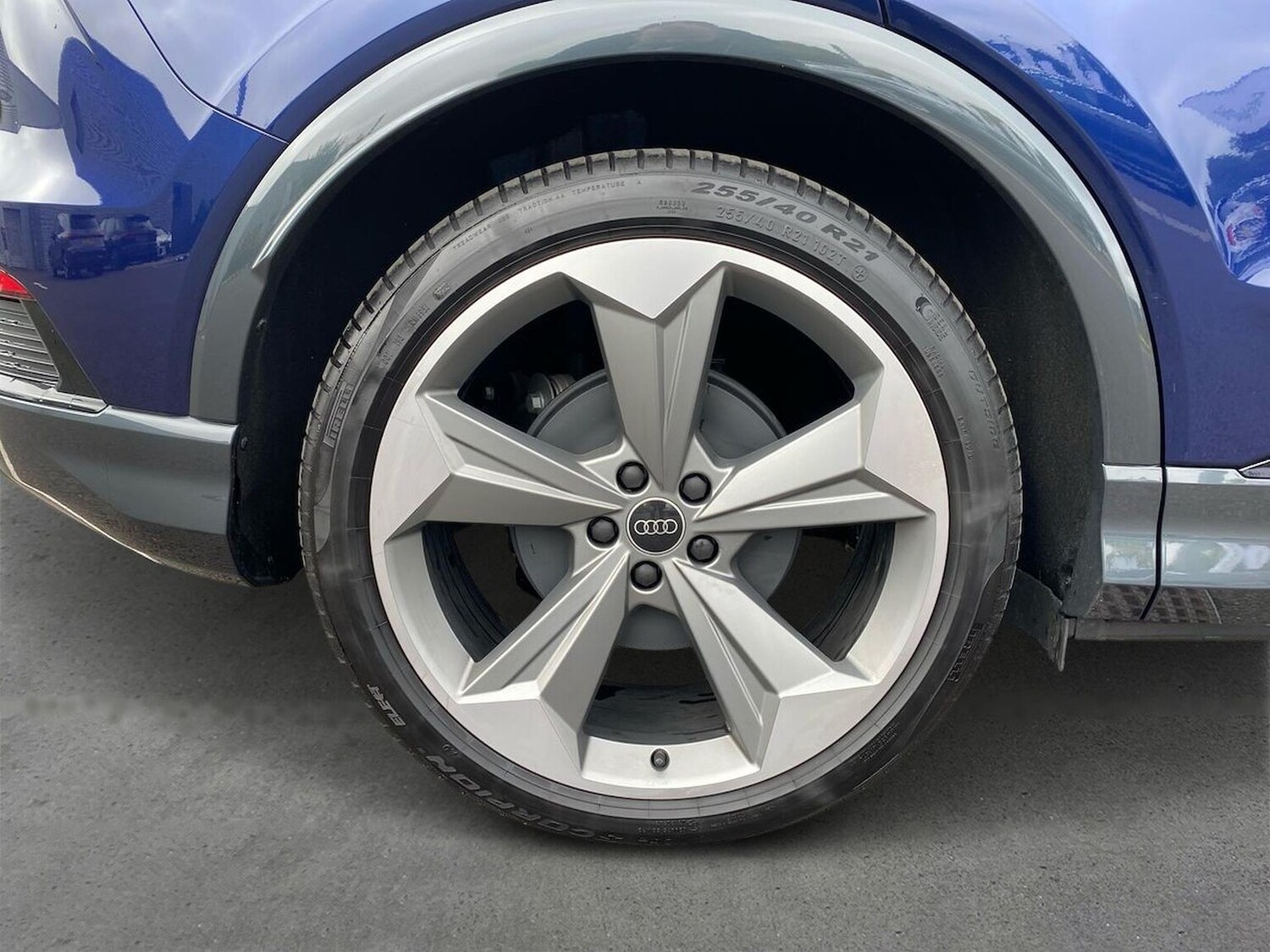 Used Audi Q4 e-tron 2025 for sale - 75994971: Photo 6