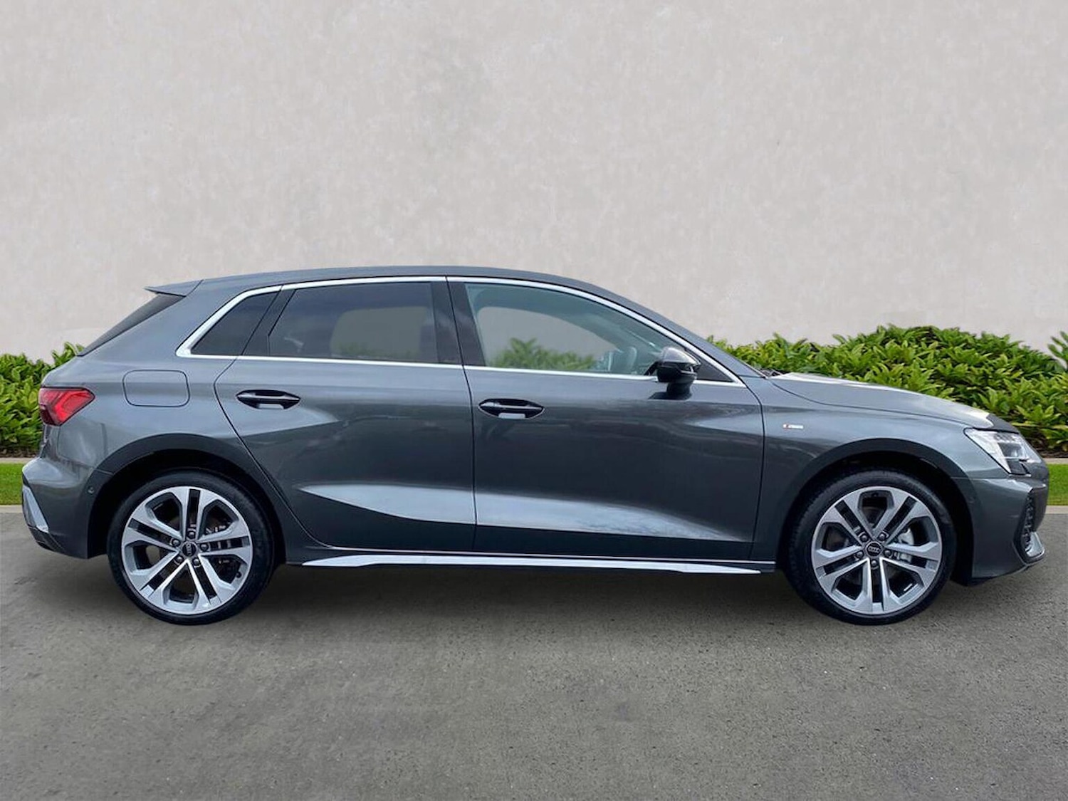 Used Audi Q3 2022 for sale - 77745143: Photo 3