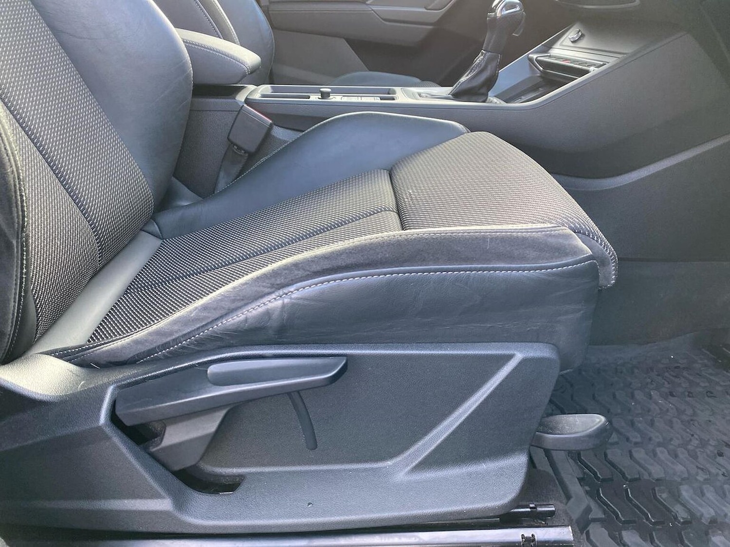 Used Audi Q3 2020 for sale - 77830489: Photo 30