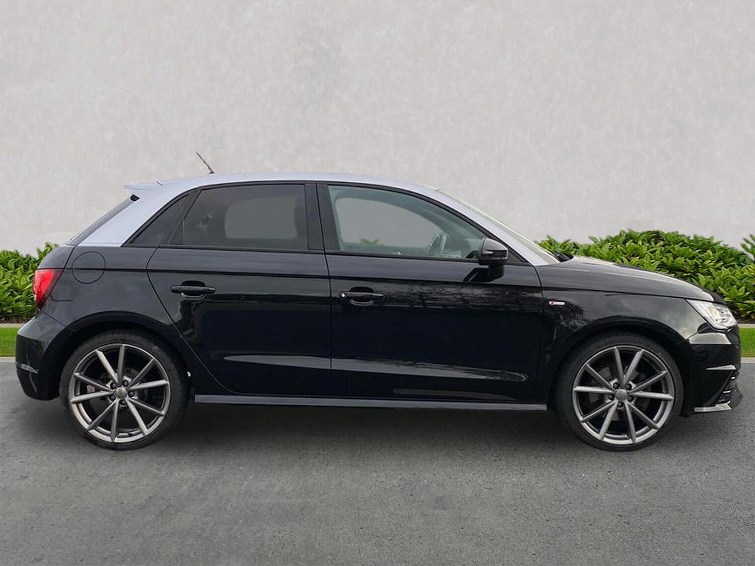 Used Audi A1 2017 for sale - 76541894: Photo 3