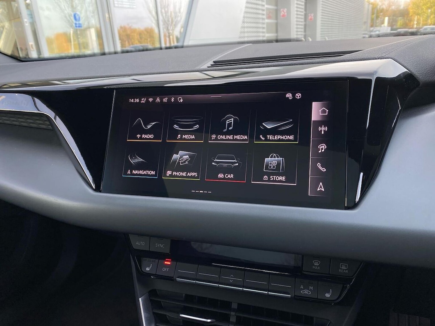 Used Audi e-tron GT 2024 for sale - 76951241: Photo 25