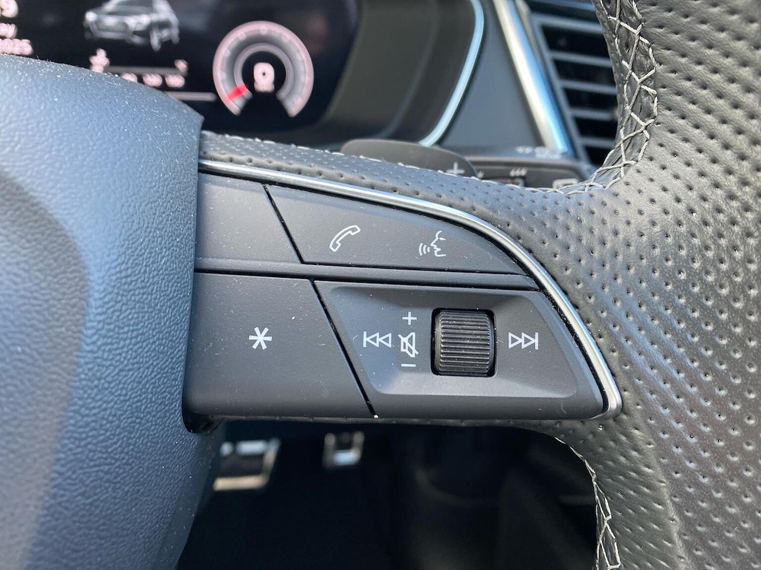 Used Audi Q5 2023 for sale - 76637793: Photo 26