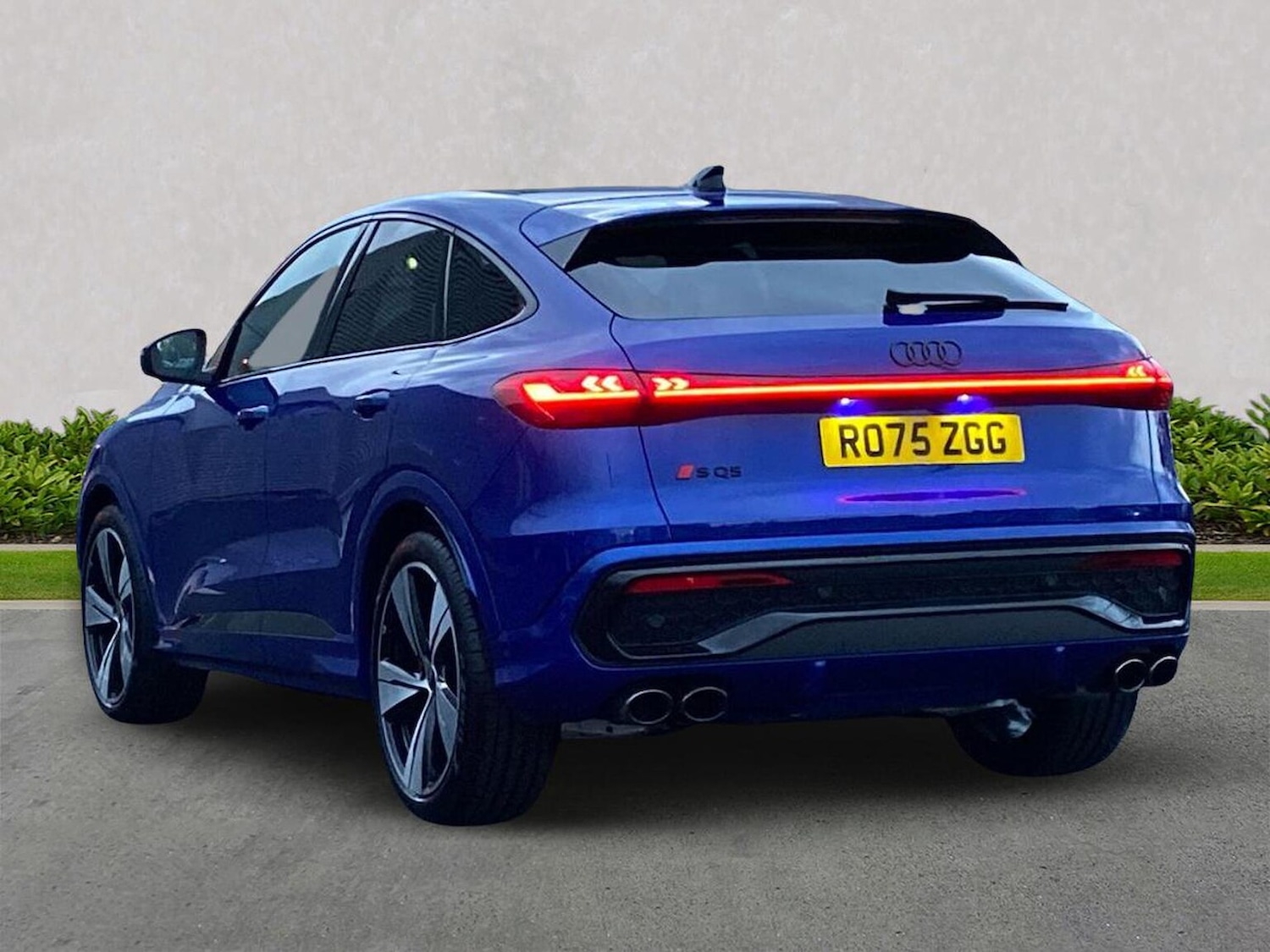 Used Audi Q5 2025 for sale - 76762465: Photo 2