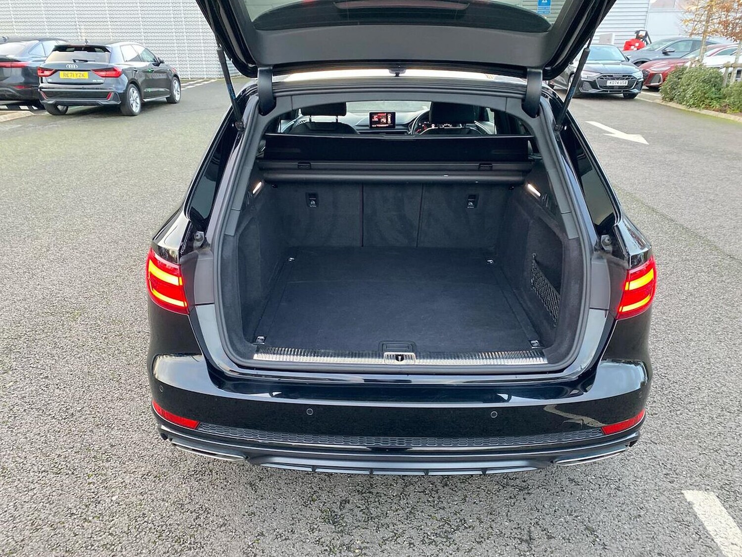 Used Audi A4 2019 for sale - 76748412: Photo 17