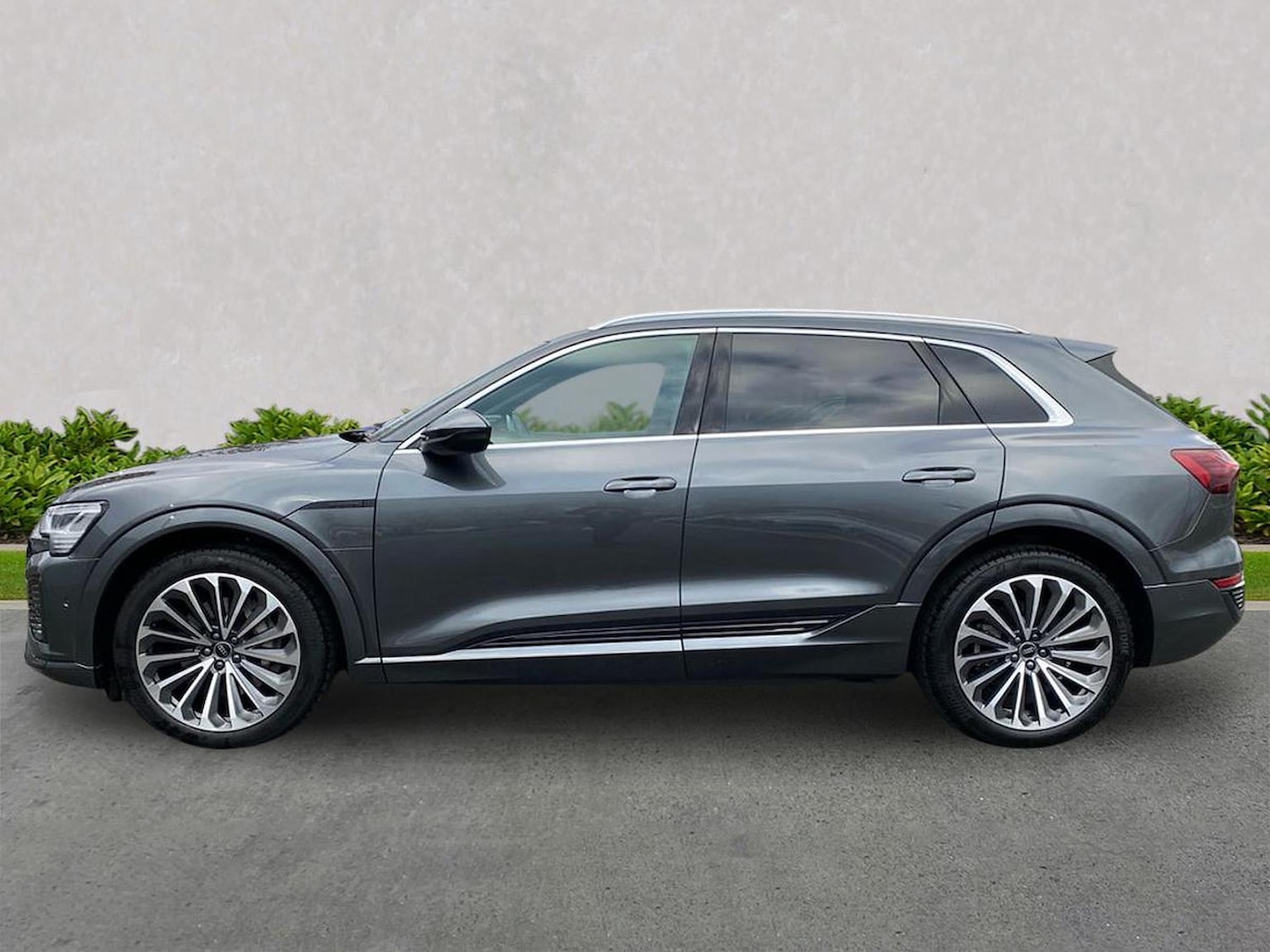 Used Audi Q8 2023 for sale - 77729949: Photo 19