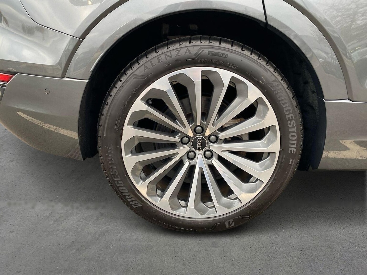 Used Audi Q8 2023 for sale - 77729949: Photo 6