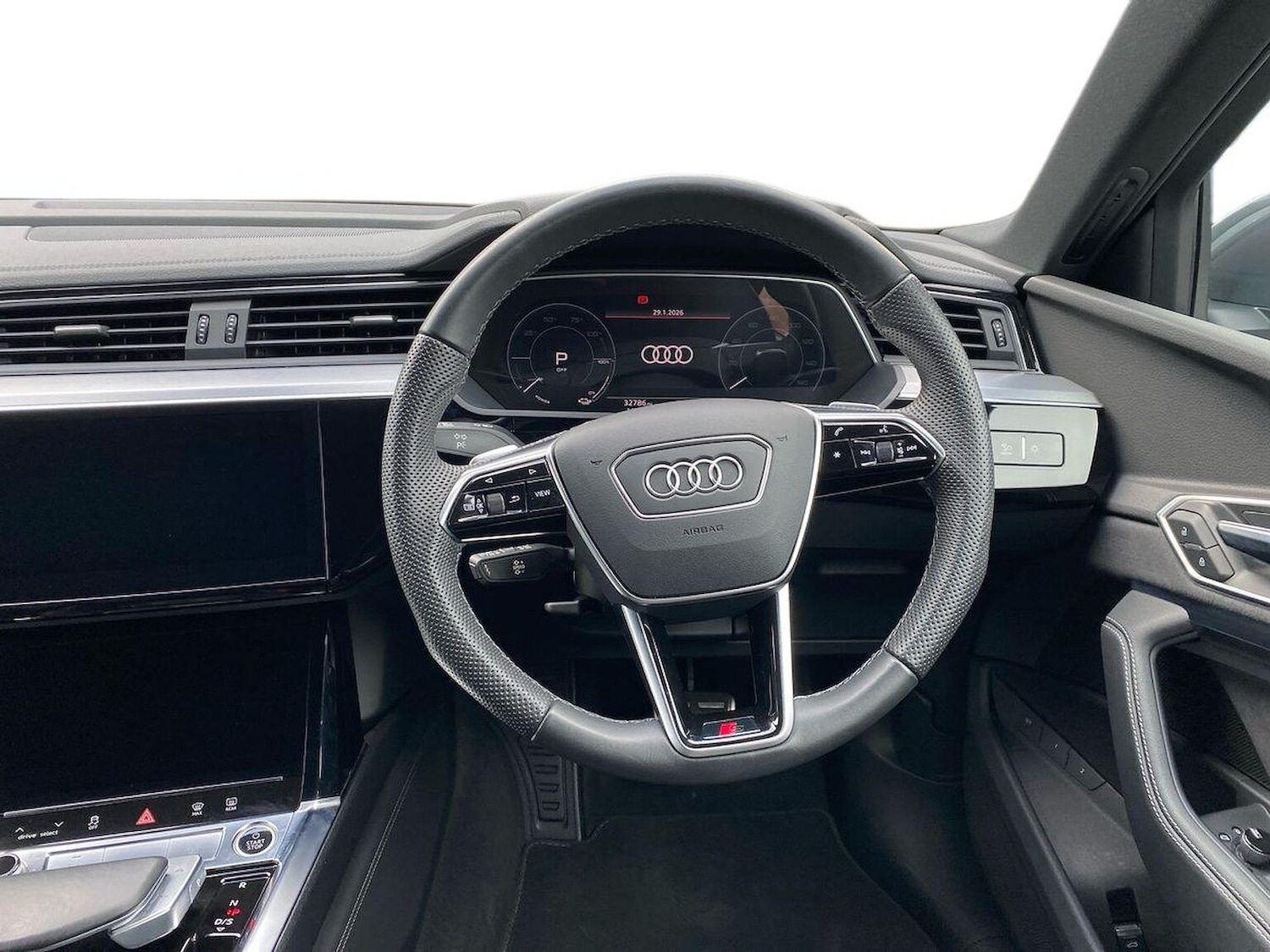 Used Audi Q8 2023 for sale - 77729949: Photo 9