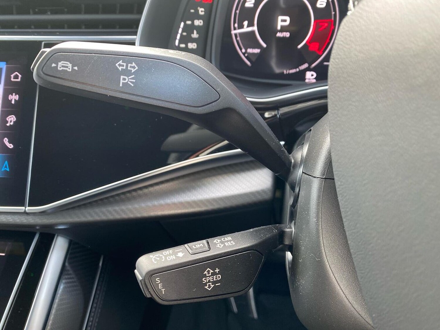 Used Audi RS Q8 2025 for sale - 77650263: Photo 31