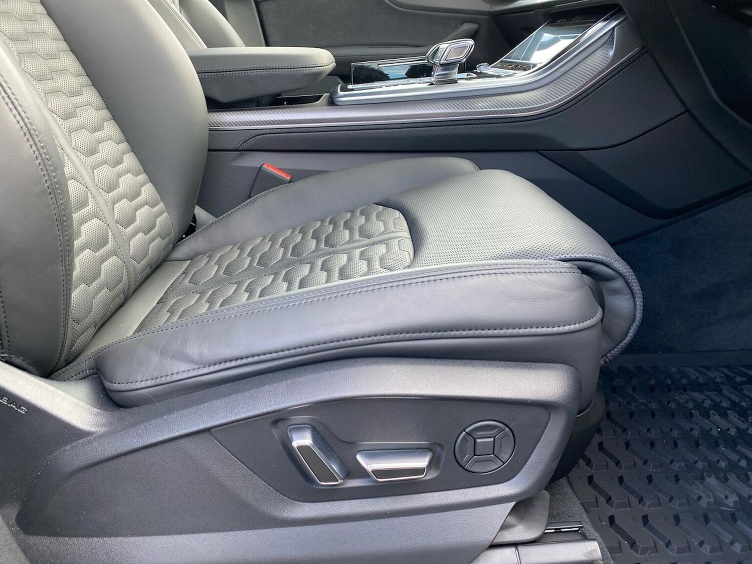 Used Audi RS Q8 2025 for sale - 77650263: Photo 32