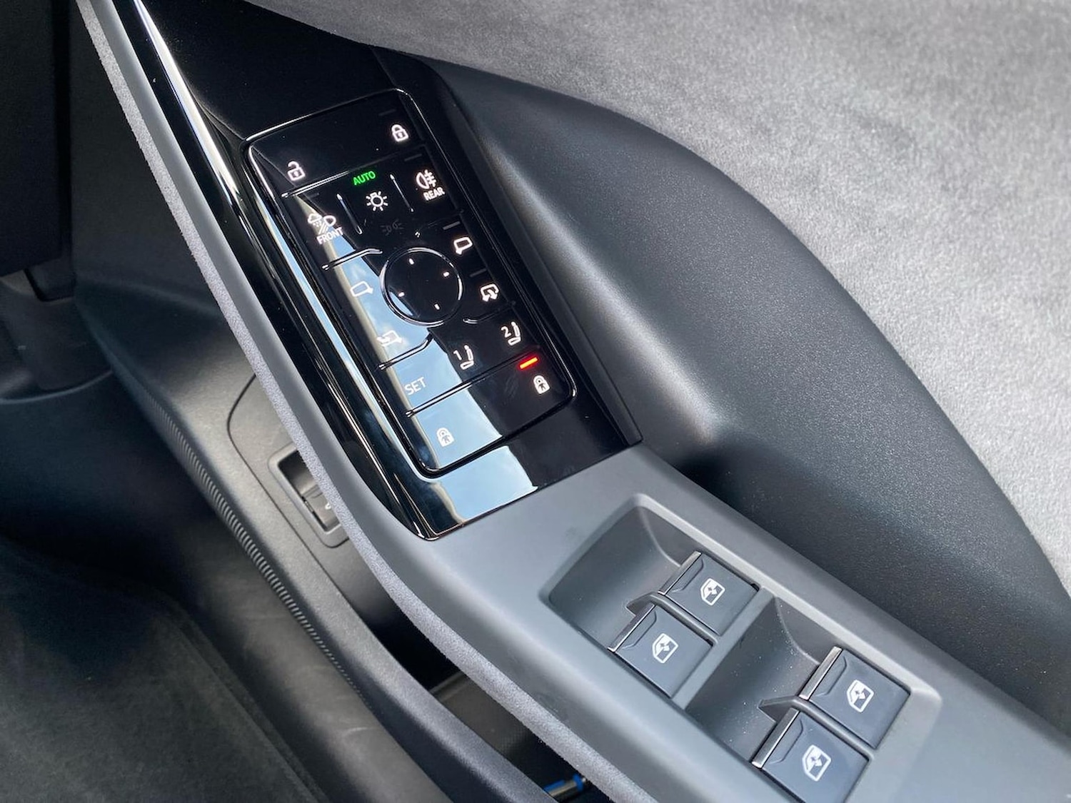 Used Audi Q6 e-tron 2025 for sale - 76097089: Photo 21