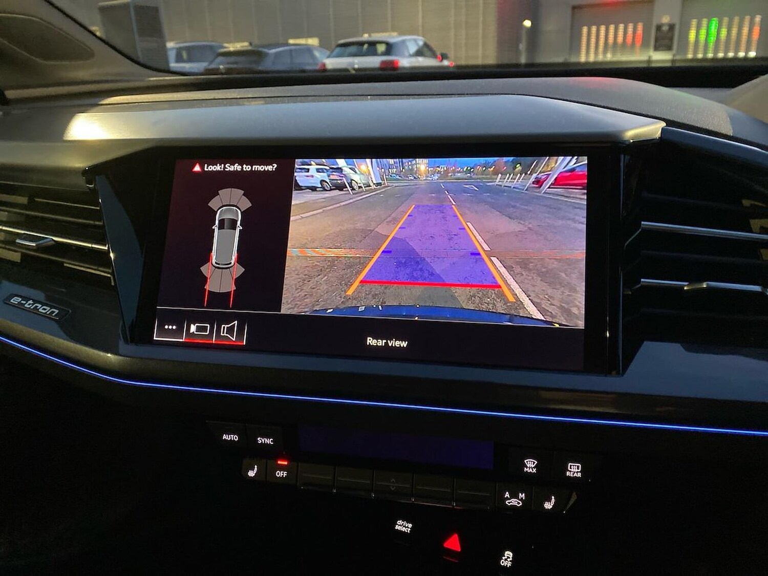 Used Audi Q4 e-tron 2025 for sale - 76600086: Photo 23