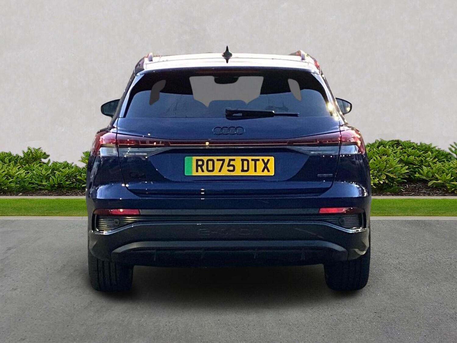 Used Audi Q4 e-tron 2025 for sale - 76600086: Photo 4