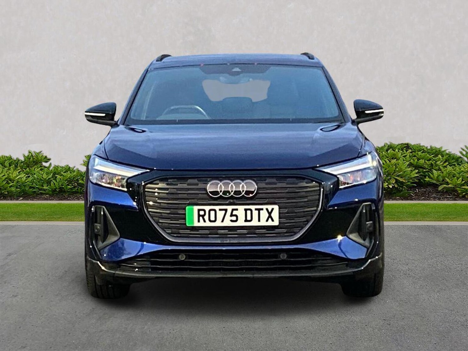 Used Audi Q4 e-tron 2025 for sale - 76600086: Photo 5