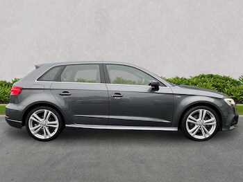 Used Audi A3 2018 for sale - 76951240: Photo