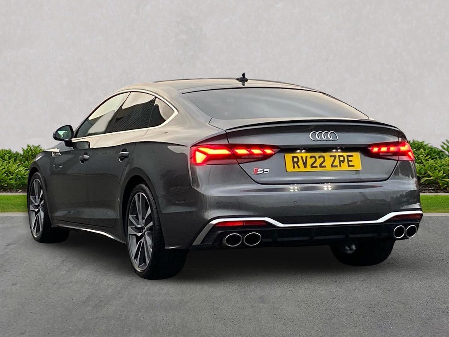 Used Audi A5 2022 for sale - 76490772: Photo 2