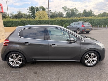 Used Peugeot 208 2015 for sale - 79086010: Photo
