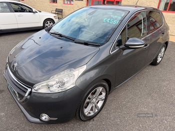 Used Peugeot 208 2015 for sale - 79086010: Photo