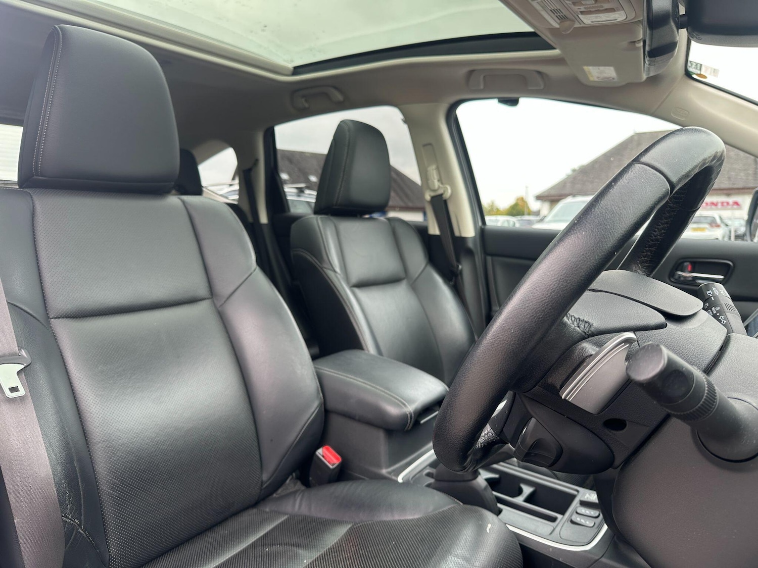 Used Honda CR-V 2015 for sale - 76673615: Photo 2