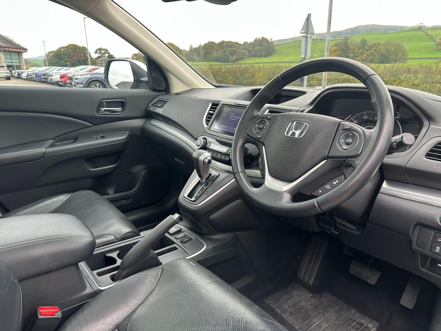 Used Honda CR-V 2015 for sale - 76673615: Photo 4