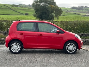 Used Volkswagen up! 2018 for sale - 76274157: Photo