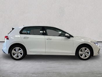 Used Volkswagen Golf 2020 for sale - 77003666: Photo