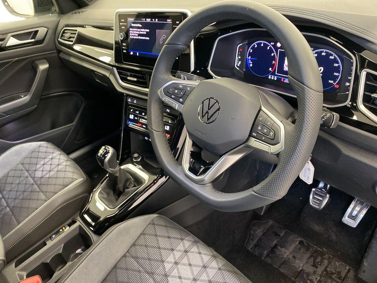 Used Volkswagen T-Roc 2025 for sale - 76144294: Photo 15