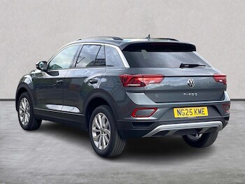 Used Volkswagen T-Roc 2025 for sale - 75490241: Photo
