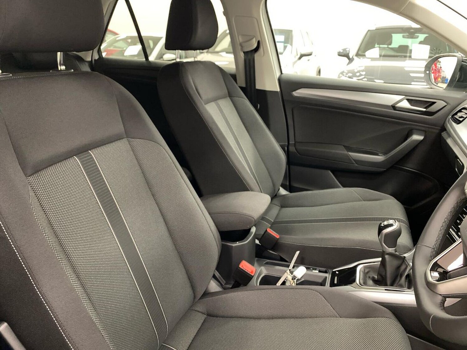 Used Volkswagen T-Roc 2026 for sale - 77901673: Photo 31