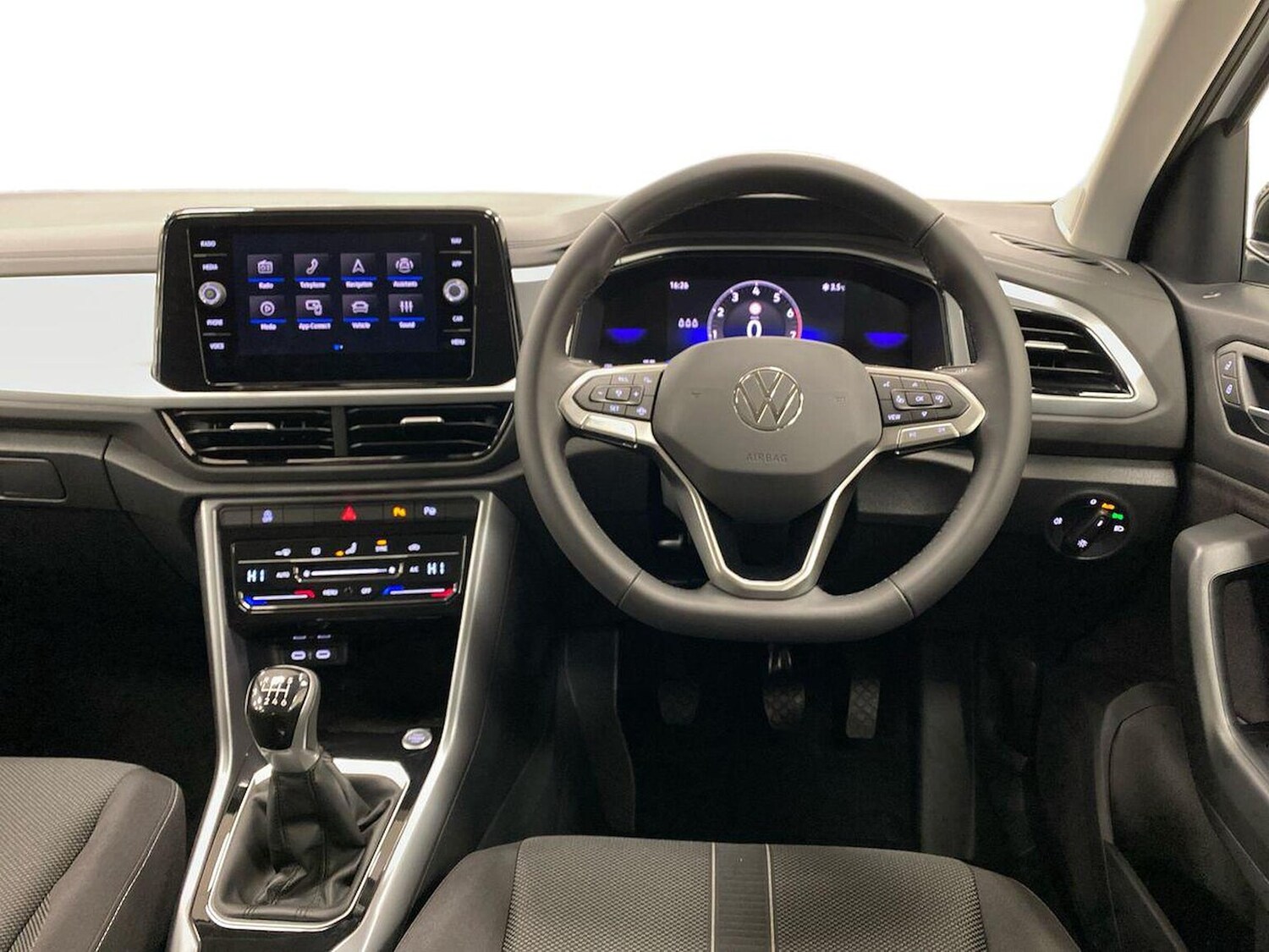 Used Volkswagen T-Roc 2026 for sale - 77901673: Photo 9