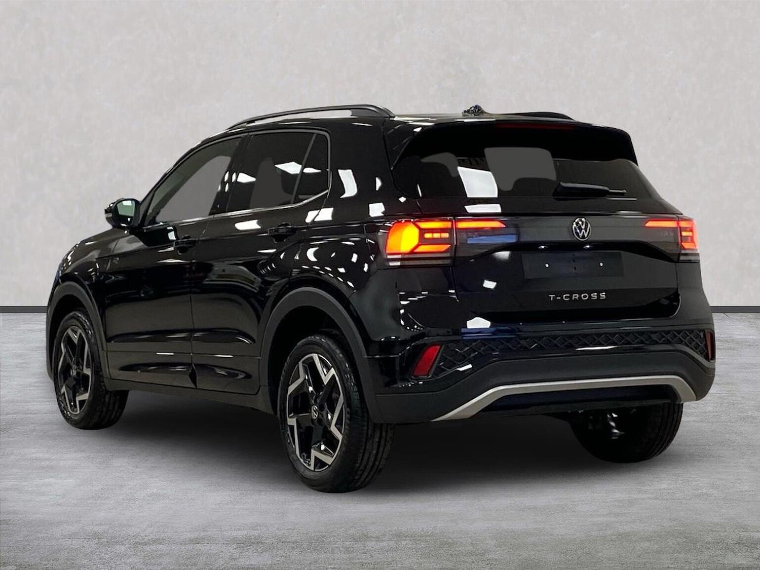 Used Volkswagen T-Cross 2025 for sale - 77487390: Photo 2