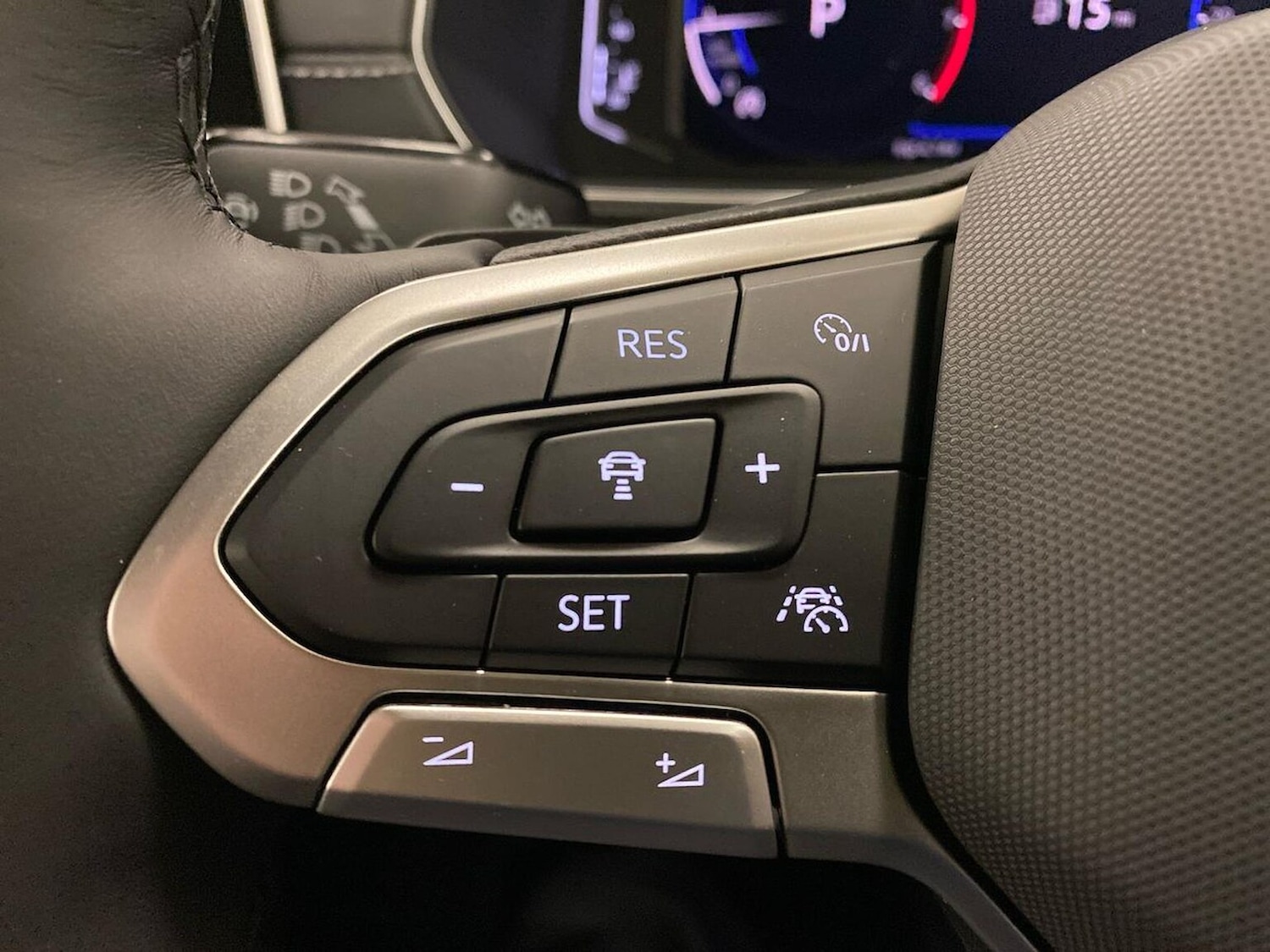 Used Volkswagen T-Cross 2025 for sale - 77487390: Photo 27