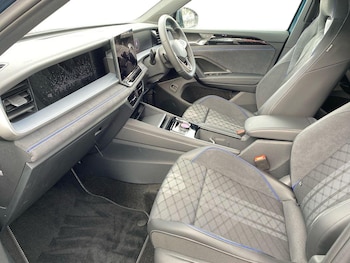 Used Volkswagen Touran 2025 for sale - 75957122: Photo