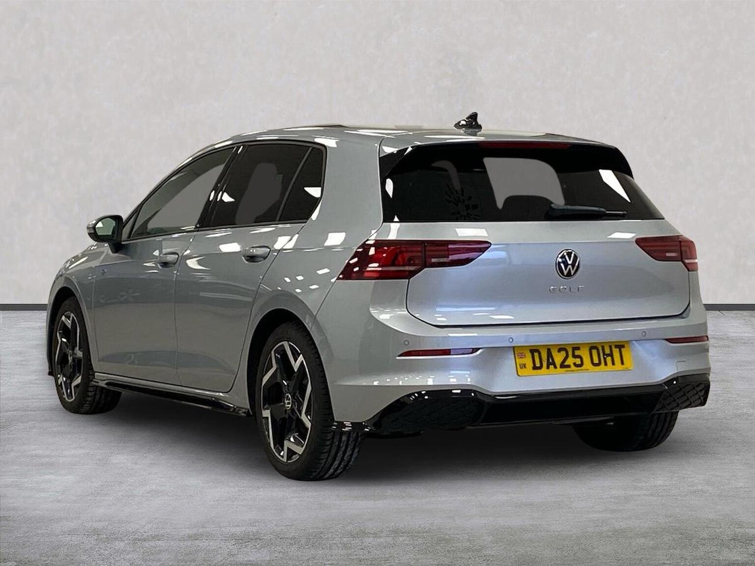 Used Volkswagen Golf 2025 for sale - 77888662: Photo 2