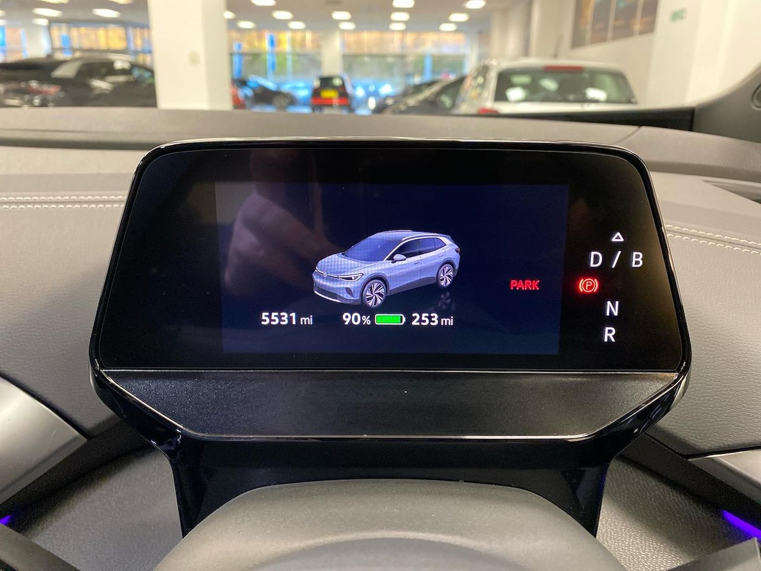 Used Volkswagen ID.4 2024 for sale - 76628209: Photo 10