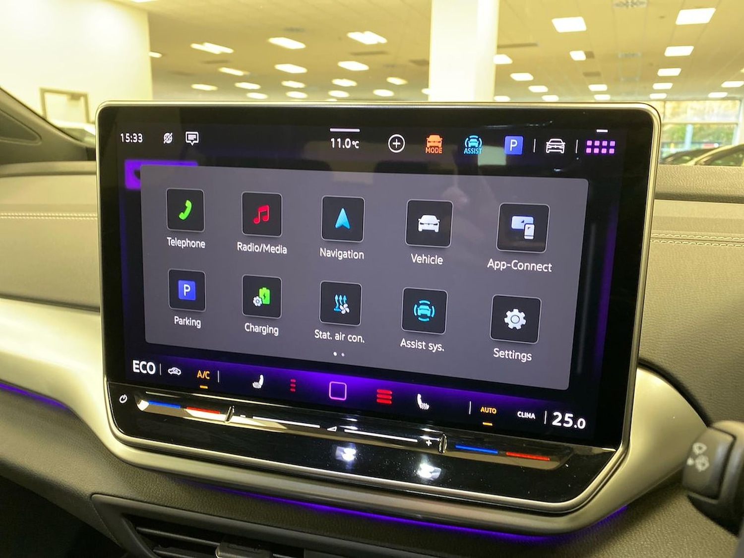 Used Volkswagen ID.4 2024 for sale - 76628209: Photo 11