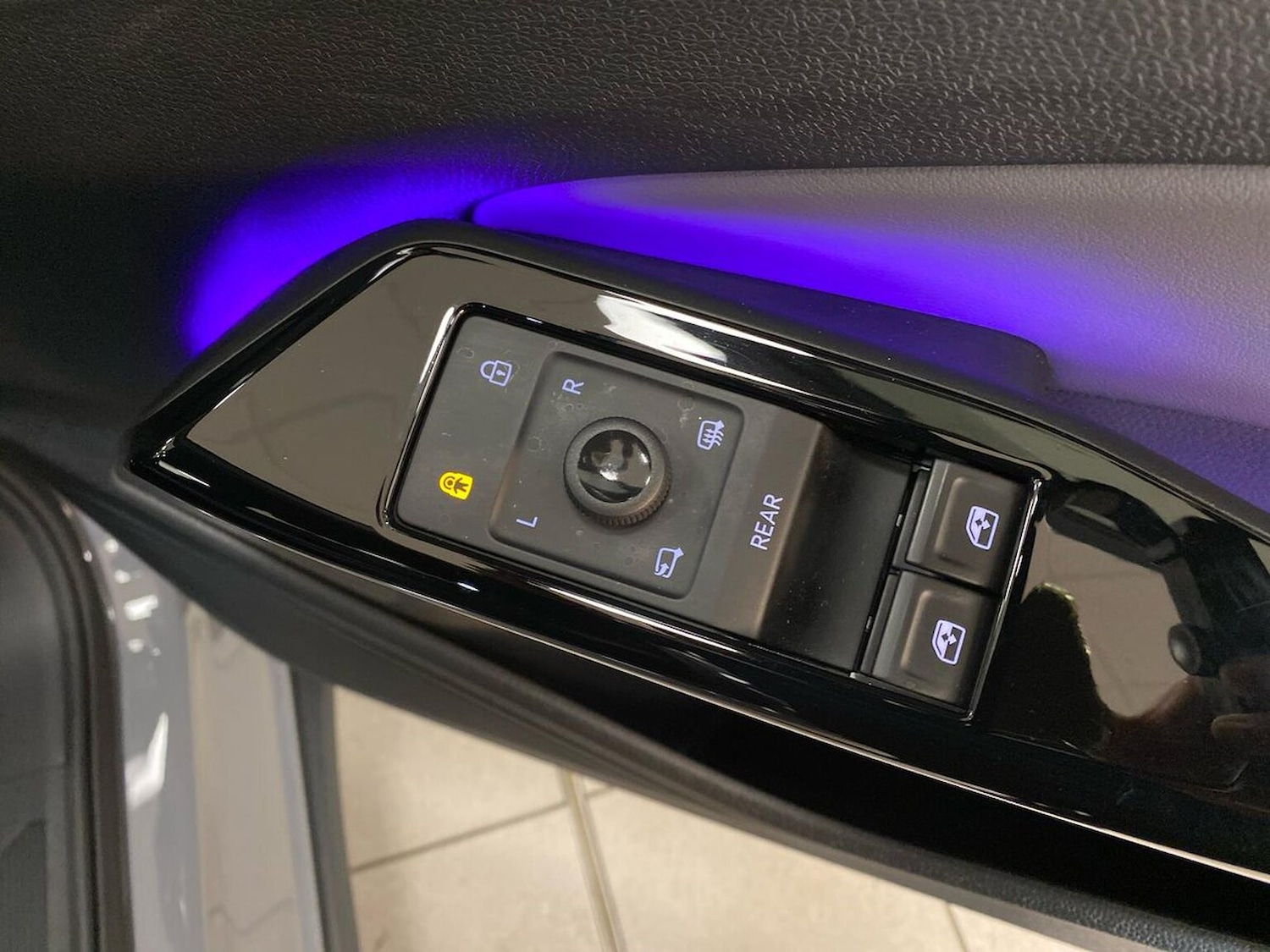 Used Volkswagen ID.4 2024 for sale - 76628209: Photo 21