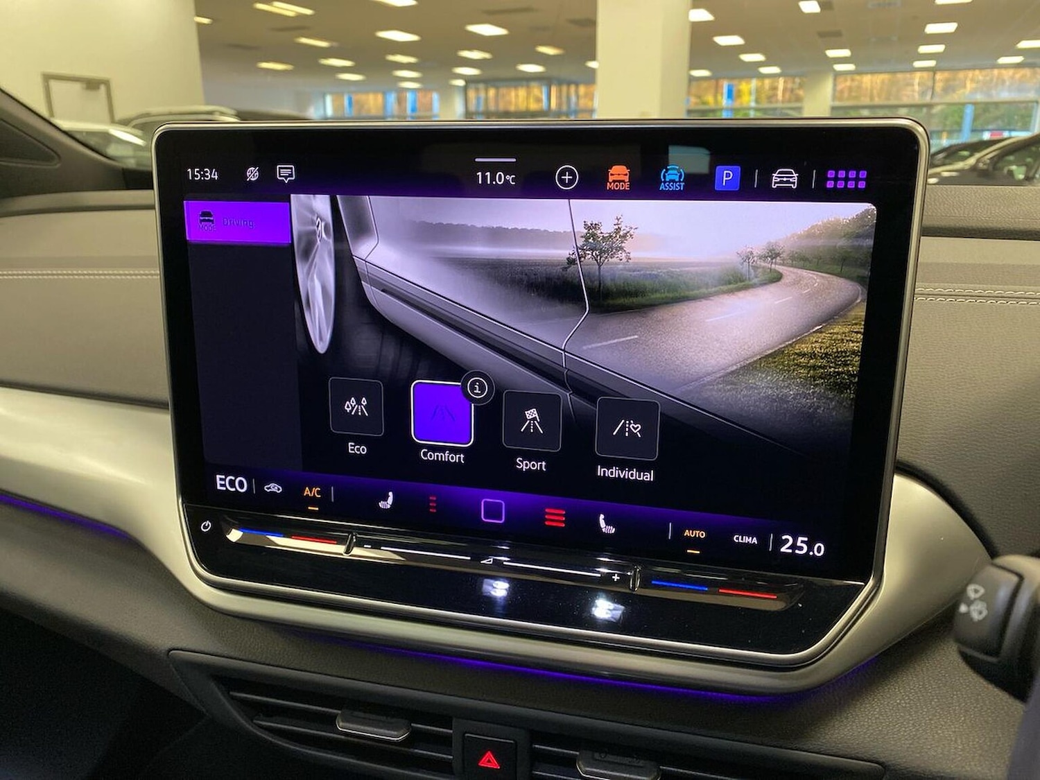 Used Volkswagen ID.4 2024 for sale - 76628209: Photo 25