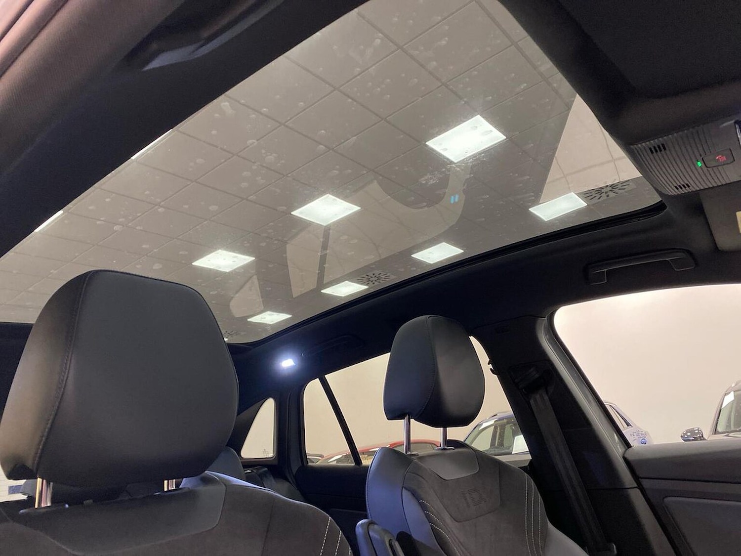 Used Volkswagen ID.4 2024 for sale - 76628209: Photo 28