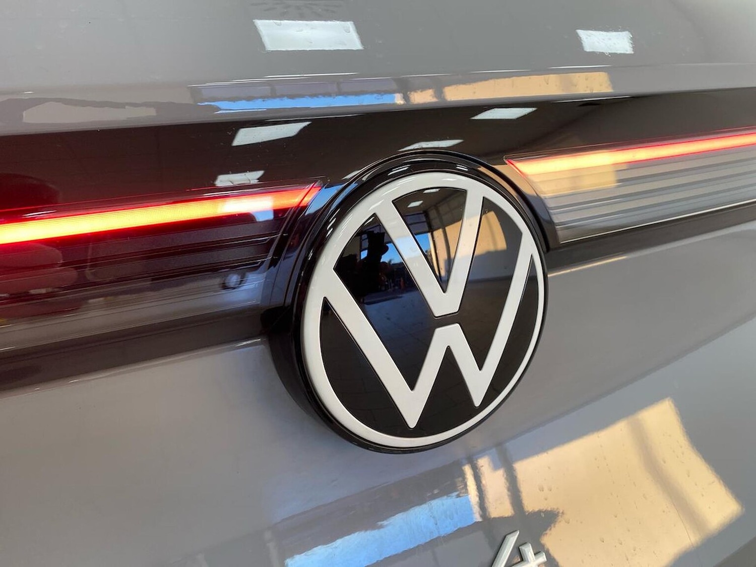 Used Volkswagen ID.4 2024 for sale - 76628209: Photo 32