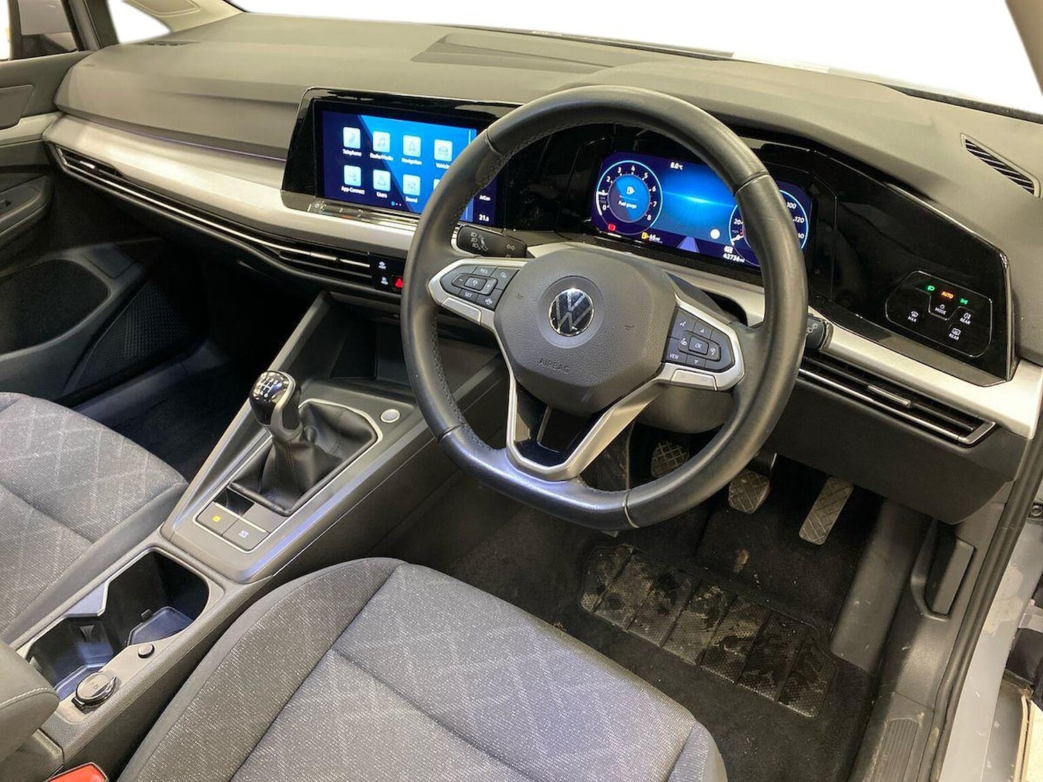 Used Volkswagen Golf 2020 for sale - 77056830: Photo 15