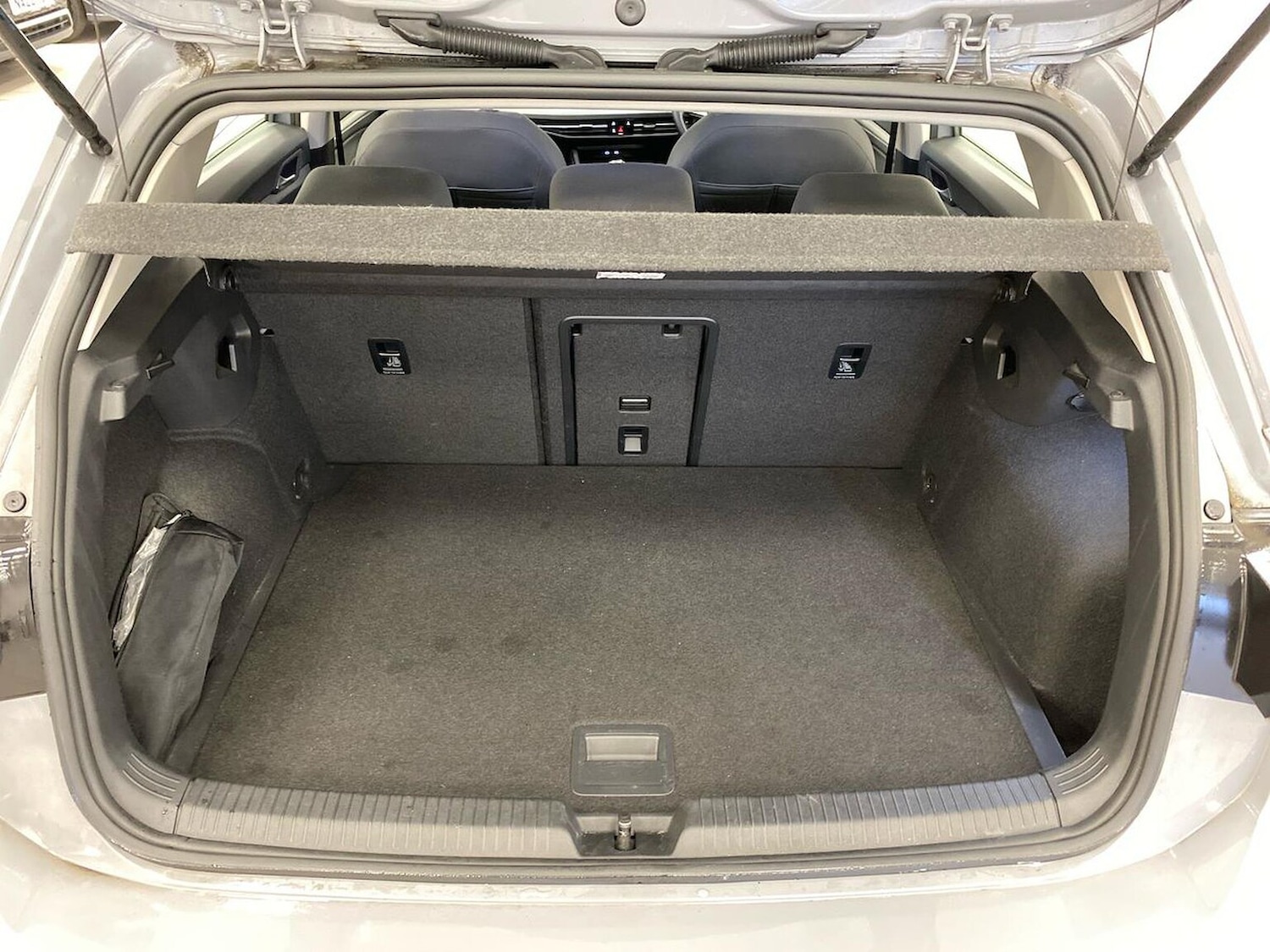 Used Volkswagen Golf 2020 for sale - 77056830: Photo 17