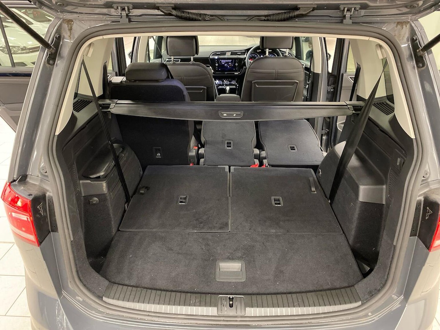 Used Volkswagen Touran 2020 for sale - 76541792: Photo 17