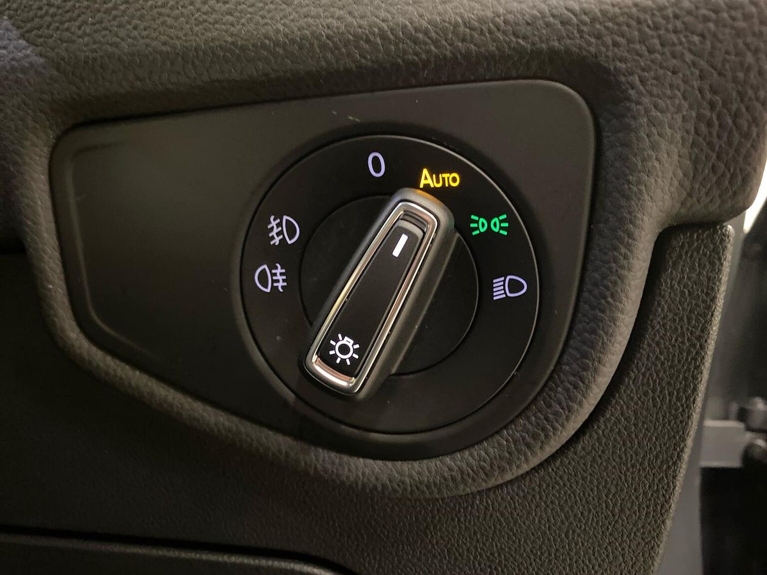 Used Volkswagen Touran 2020 for sale - 76541792: Photo 22