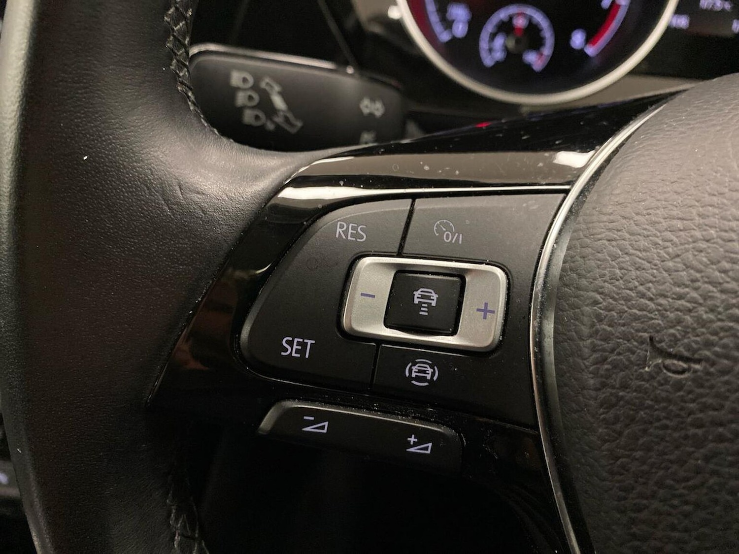 Used Volkswagen Touran 2020 for sale - 76541792: Photo 27