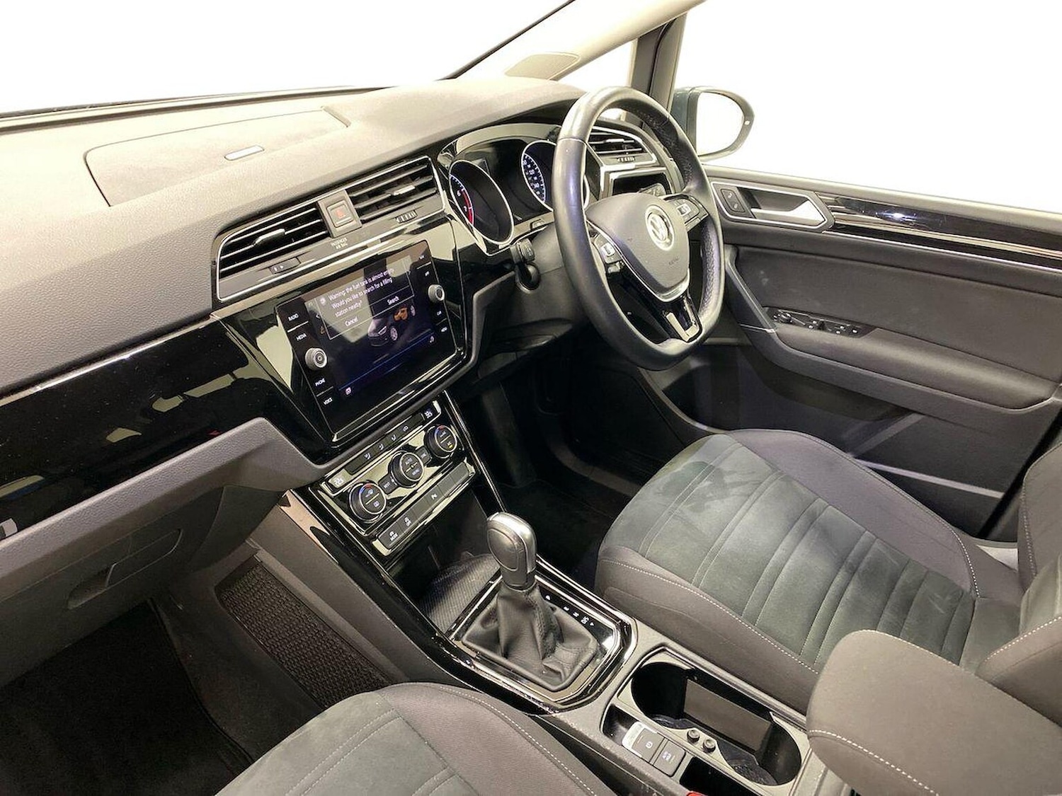 Used Volkswagen Touran 2020 for sale - 76541792: Photo 7