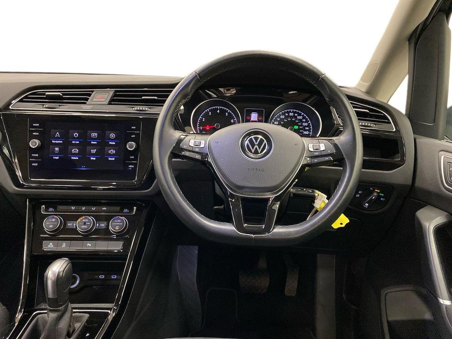 Used Volkswagen Touran 2020 for sale - 76541792: Photo 9