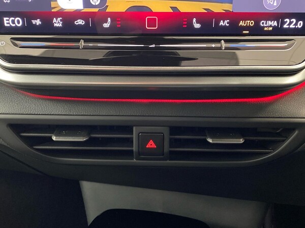 Used Volkswagen ID.4 2025 for sale - 76257745: Photo 12